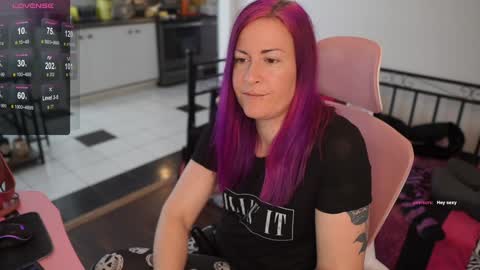 Genny Rock   and  online show from 01-08-25, 06:31