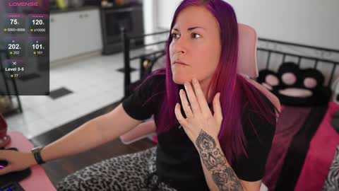 Genny Rock   and  online show from 02-02-25, 02:13