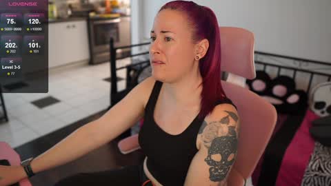 Genny Rock   and  online show from 02-04-25, 08:28