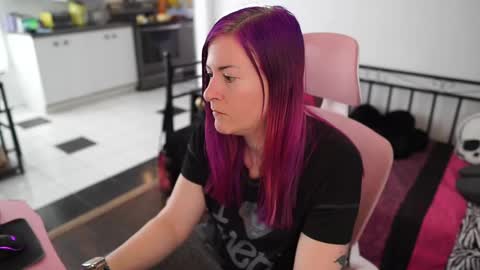 Genny Rock   and  online show from 02-18-25, 03:10