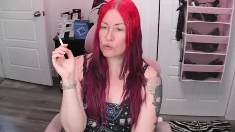 Snapshot of gennyrock chatting on 06-03-26, 02:33 Genny Rock and online show from 06-03-26, 02:33