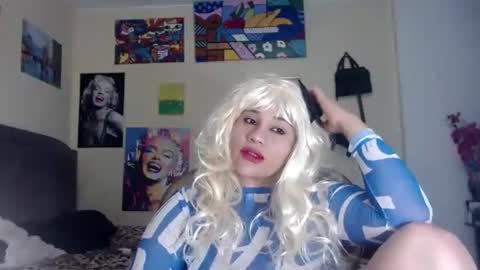 Snapshot of gensesisex chatting on 11-17-25, 01:00 gensesisex online show from 11-17-25, 01:00