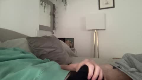 Snapshot of gentle_stranger chatting on 02-18-25, 12:28 Gentle Stranger online show from 02-18-25, 12:28