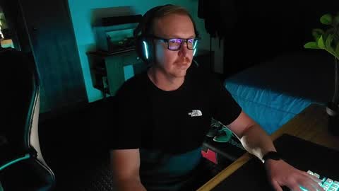 Gentleman online show from 03-28-26, 06:18