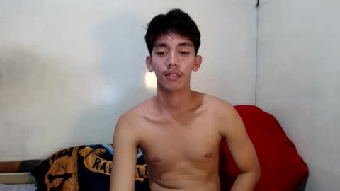 Snapshot of gentlemanlustx chatting on 03-06-26, 07:38 Rayl online show from 03-06-26, 07:38