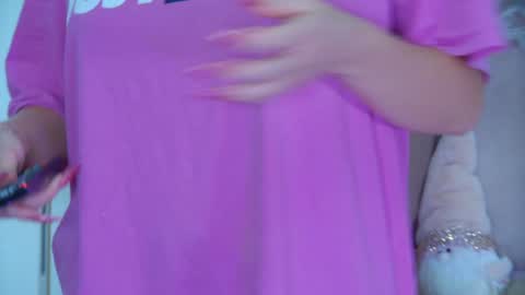 Snapshot of gentlerossi chatting on 12-17-24, 07:04 GentleRossi online show from 12-17-24, 07:04