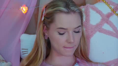 Snapshot of gentlerossi chatting on 01-14-25, 10:12 GentleRossi online show from 01-14-25, 10:12