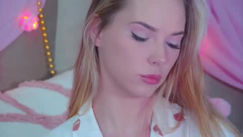 Snapshot of gentlerossi chatting on 03-08-25, 03:24 GentleRossi online show from 03-08-25, 03:24