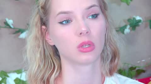 Snapshot of gentlerossi chatting on 03-18-26, 03:59 GentleRossi online show from 03-18-26, 03:59