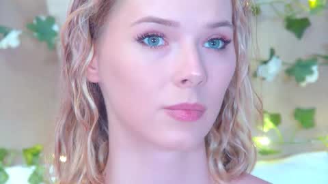 Snapshot of gentlerossi chatting on 03-23-26, 03:49 GentleRossi online show from 03-23-26, 03:49