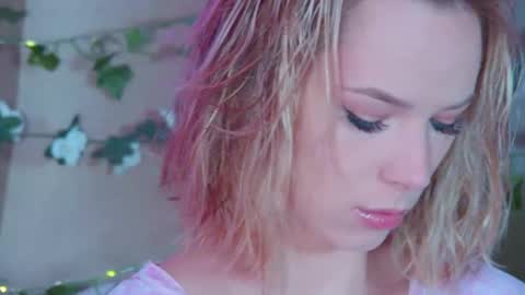 Snapshot of gentlerossi chatting on 03-25-26, 08:31 GentleRossi online show from 03-25-26, 08:31