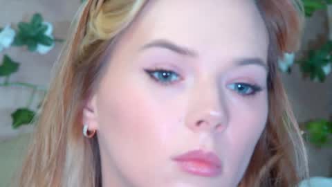Snapshot of gentlerossi chatting on 05-25-26, 05:19 GentleRossi online show from 05-25-26, 05:19