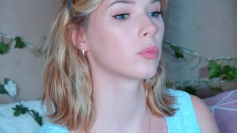 Snapshot of gentlerossi chatting on 06-06-26, 02:11 GentleRossi online show from 06-06-26, 02:11