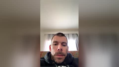 geofffucks33 online show from 05-03-26, 05:46
