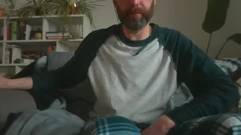 Snapshot of geon2xx chatting on 11-03-25, 02:07 Geon online show from 11-03-25, 02:07