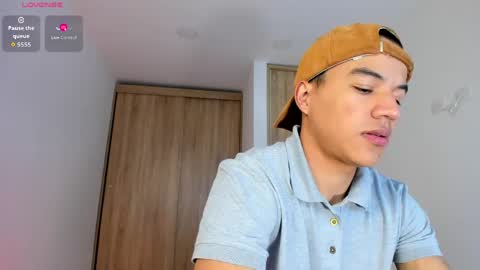 Snapshot of george_cams1 chatting on 05-27-26, 03:03 Jorge online show from 05-27-26, 03:03