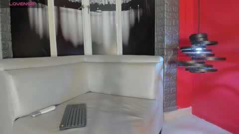 G E O R G E online show from 10-03-25, 02:41