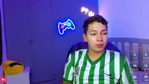 Snapshot of georgesmith_1 chatting on 01-18-25, 08:31 GEORGE online show from 01-18-25, 08:31