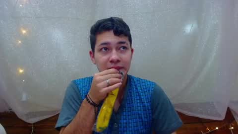 Snapshot of georgesmith_1 chatting on 02-06-25, 09:43 GEORGE online show from 02-06-25, 09:43