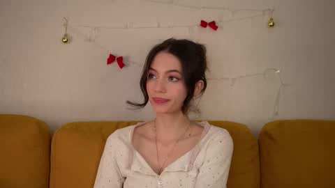 Snapshot of georgiamorandi chatting on 12-19-25, 11:06 georgiamorandi online show from 12-19-25, 11:06