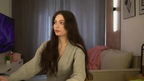 Snapshot of georgiamorandi chatting on 05-10-26, 01:16 georgiamorandi online show from 05-10-26, 01:16