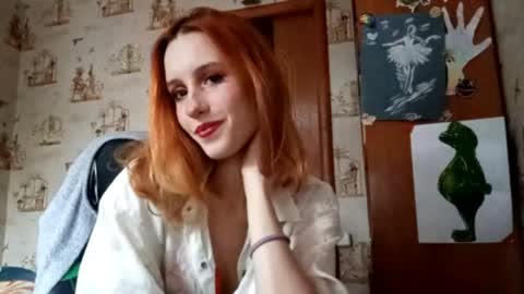 Snapshot of georgianahaeussler chatting on 05-23-26, 03:05 Ellie online show from 05-23-26, 03:05
