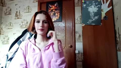 Snapshot of georgianahaeussler chatting on 06-04-26, 03:29 Ellie online show from 06-04-26, 03:29