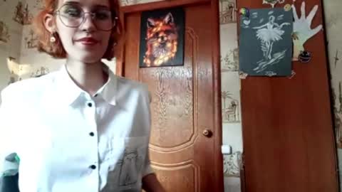 Snapshot of georgianahaeussler chatting on 06-07-26, 03:38 Ellie online show from 06-07-26, 03:38