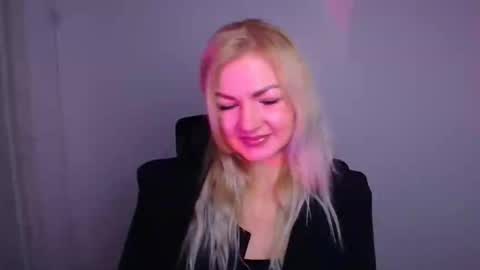 Snapshot of georgianight chatting on 12-14-25, 12:43 Georgia online show from 12-14-25, 12:43