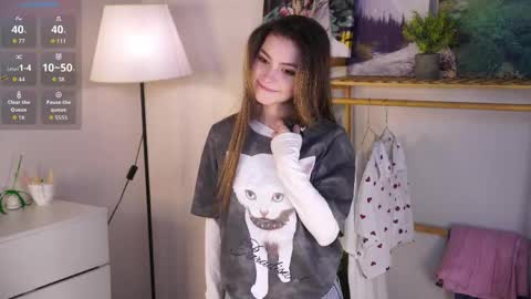 Snapshot of georgiannahearn chatting on 04-28-26, 03:33 May online show from 04-28-26, 03:33