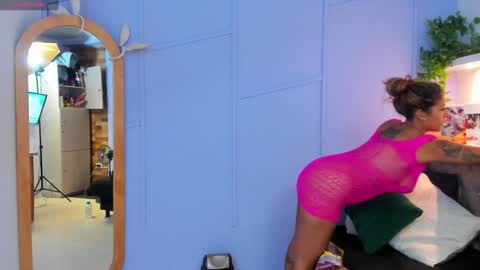 Georgina Coule online show from 02-07-25, 12:06