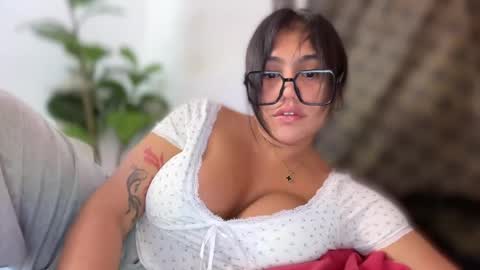 Snapshot of georginaanalizacums chatting on 06-08-26, 01:28 georgina online show from 06-08-26, 01:28