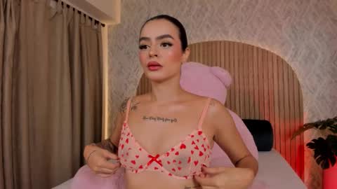 Kendal  online show from 02-17-26, 12:56