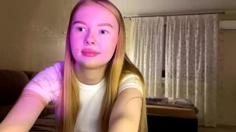 Amelia online show from 10-02-25, 08:49