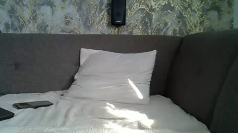 Snapshot of geriv200 chatting on 07-18-26, 03:38 Geriv200 online show from 07-18-26, 03:38