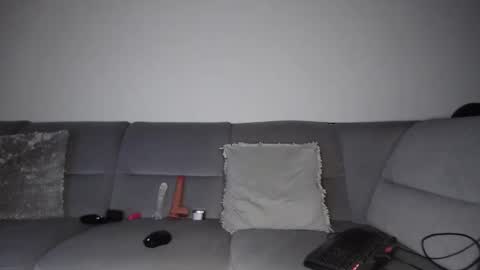 Snapshot of german_huzon chatting on 02-11-26, 06:57 Angie online show from 02-11-26, 06:57