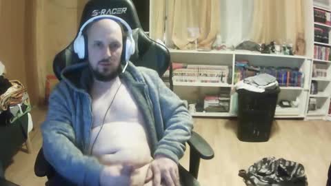 Snapshot of germanguylovestrans chatting on 12-14-24, 11:12 Marcel or Ted online show from 12-14-24, 11:12