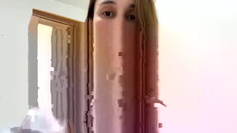 Snapshot of germansausage4u chatting on 01-05-26, 11:30 Samantha online show from 01-05-26, 11:30