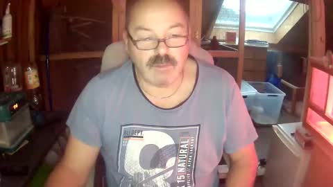 Snapshot of germany_50 chatting on 10-23-25, 06:02 germany_50 online show from 10-23-25, 06:02