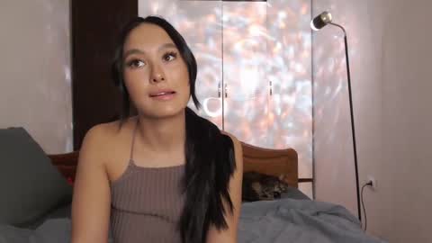 Snapshot of germiona_shine chatting on 02-15-25, 01:10 Germiona online show from 02-15-25, 01:10