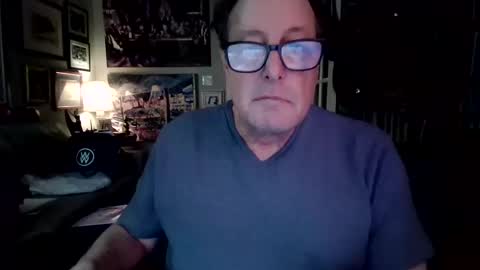 Snapshot of gerrardjj chatting on 10-26-25, 09:42 Jason online show from 10-26-25, 09:42