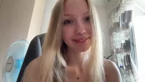 Sophie online show from 07-24-26, 07:28