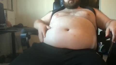 Snapshot of getinmygut chatting on 03-26-26, 01:22 Fat Boss online show from 03-26-26, 01:22