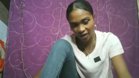 Snapshot of gggloria chatting on 03-09-26, 06:39 gggloria online show from 03-09-26, 06:39
