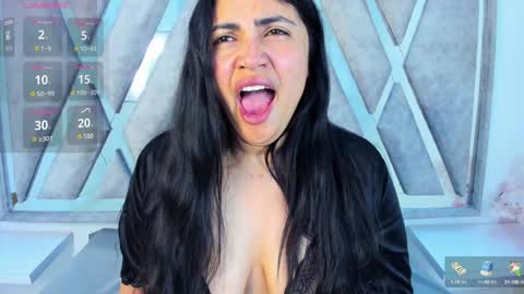 Danna Astrom online show from 02-05-25, 09:29