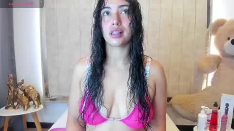 Snapshot of ghanimastrom chatting on 04-20-26, 06:53 Danna Astrom online show from 04-20-26, 06:53