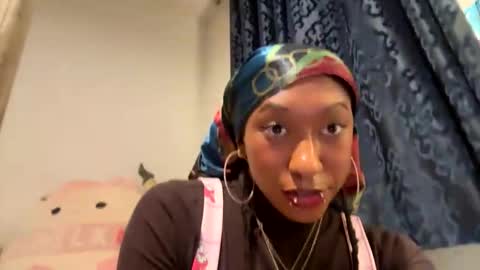 ghastgirlt_t online show from 10-17-25, 04:59