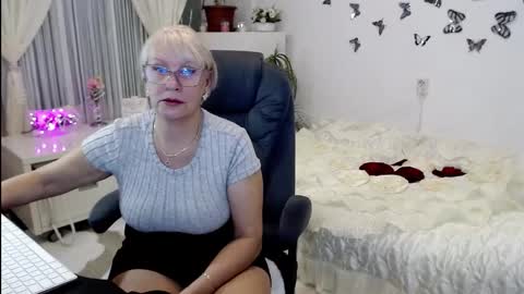 Ghertrudequeen online show from 10-06-25, 03:04