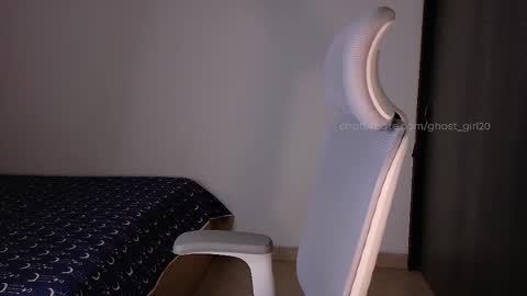 Im Jenn Next stream Monday - start -5 GMT online show from 01-08-26, 12:02