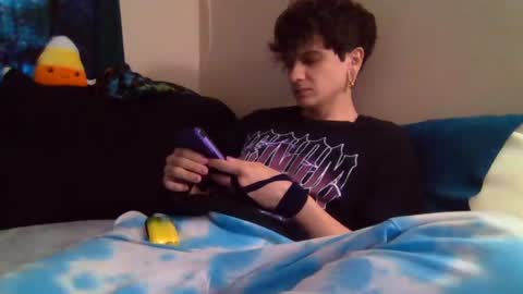 SrirachaSwitchblade  online show from 11-10-25, 02:16